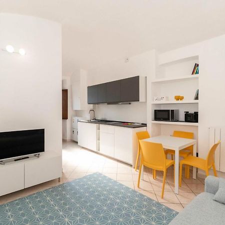 Colourful Flat San Donato Apartment Turin Exterior photo